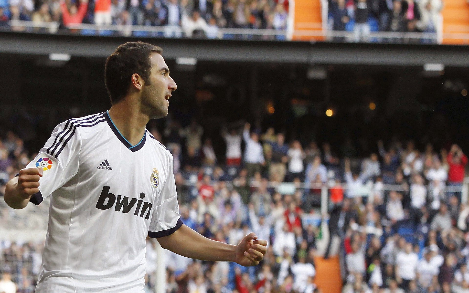 熊猫体育官方试玩-法甲攻防战：战术布置和个人表现的极致对决，法甲最强