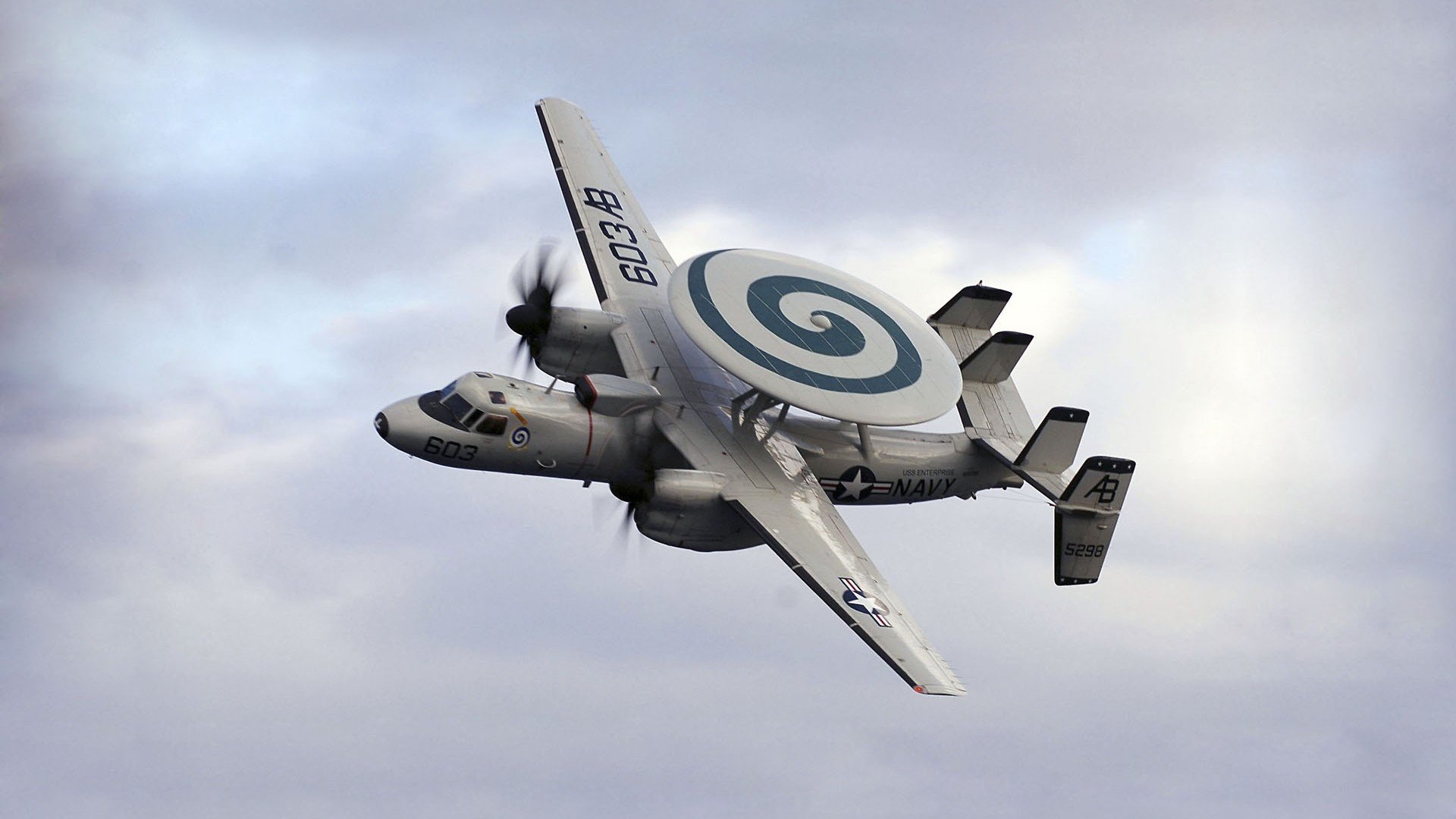 熊猫体育网页版-自由泳接力吉尔吉斯斯坦配合默契，吉尔吉斯斯坦选手